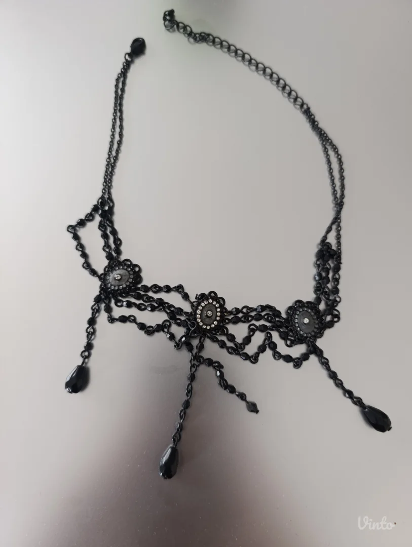 Goth ogrlica sa kristalima i cirkonima
