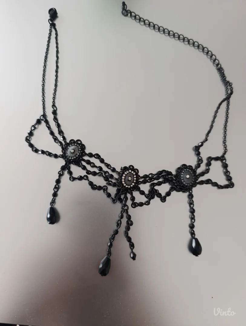 Goth ogrlica sa kristalima i cirkonima