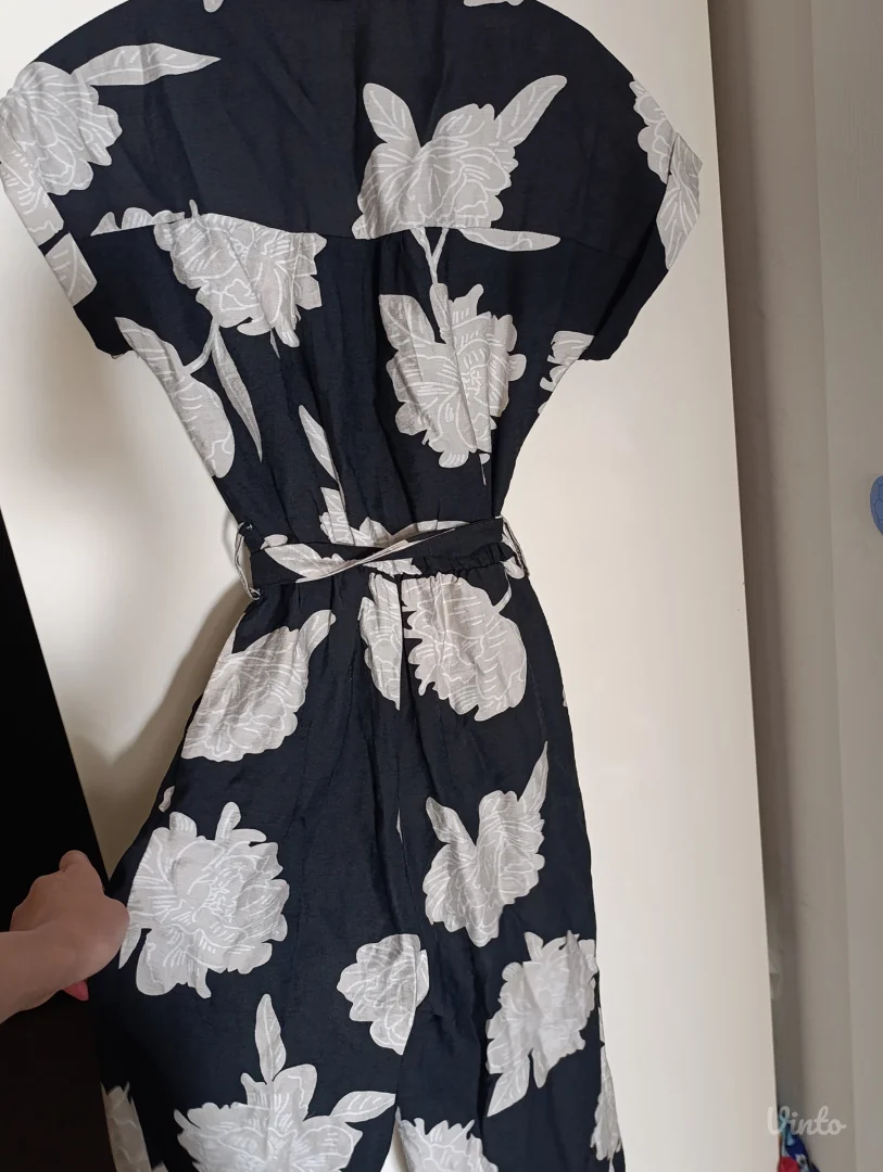 Sinsay Ženski cvetni kombinezon