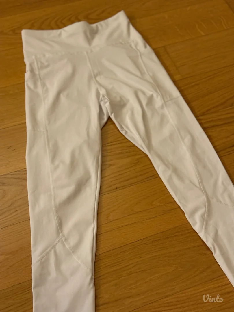 Bele sportske helanke