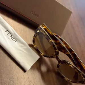 Fendi naocare za sunce