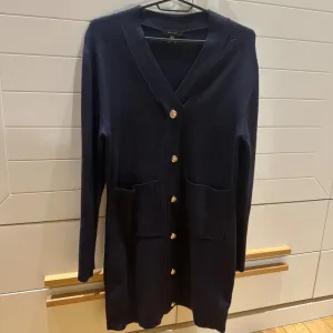 Massimo Dutti haljina iznad kolena zimska, M