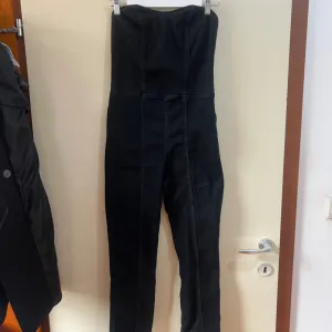 zara nov teksas kombinezon M