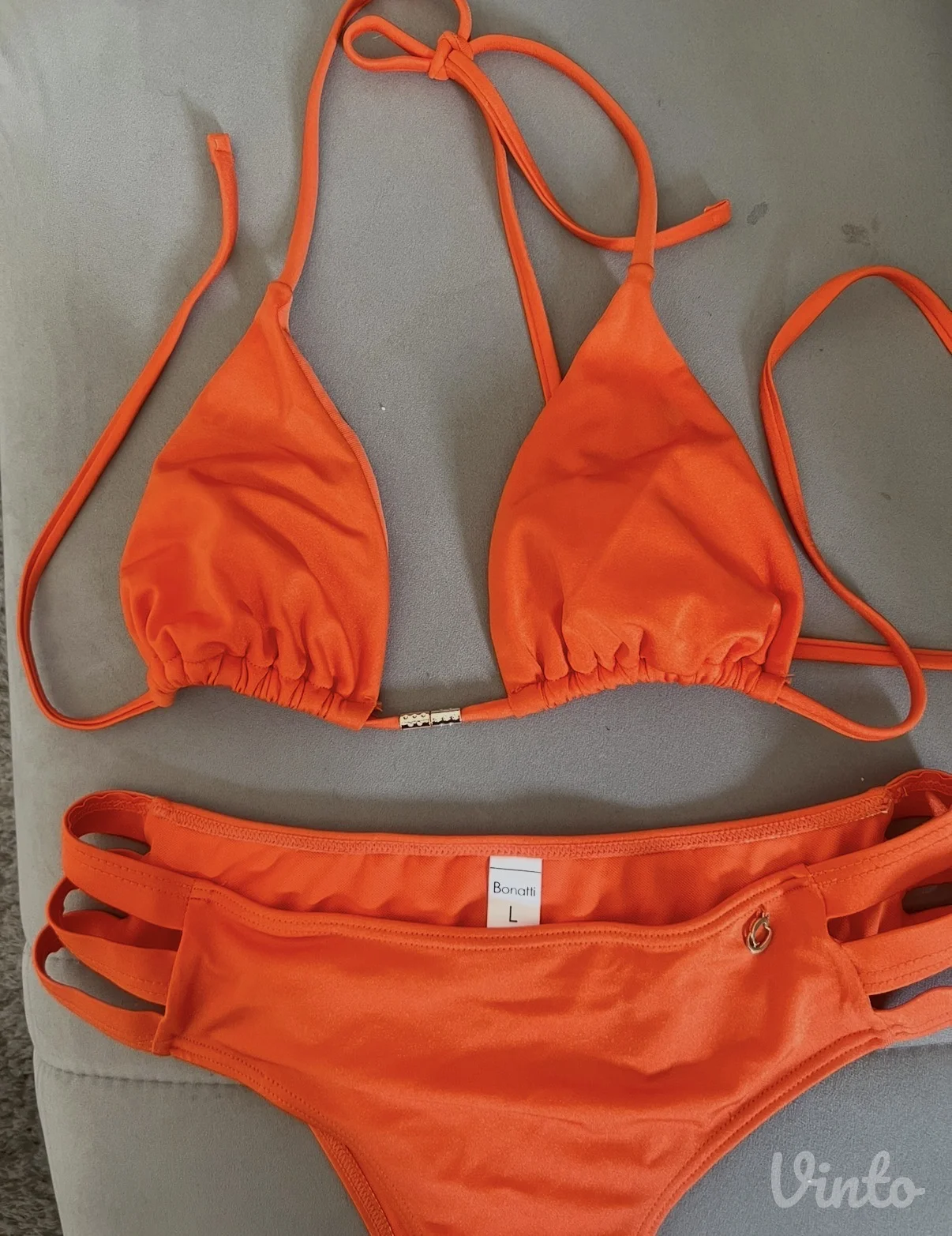 nov bonatti kupaci M