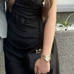 Crna duga elegantna haljina