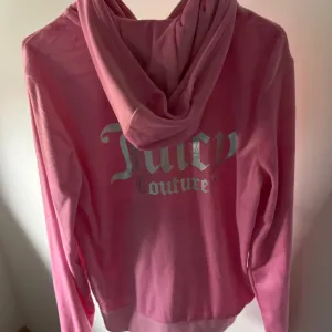 Juicy Couture duks