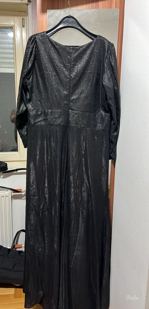 Svečana dugačka crna šljokičava haljina