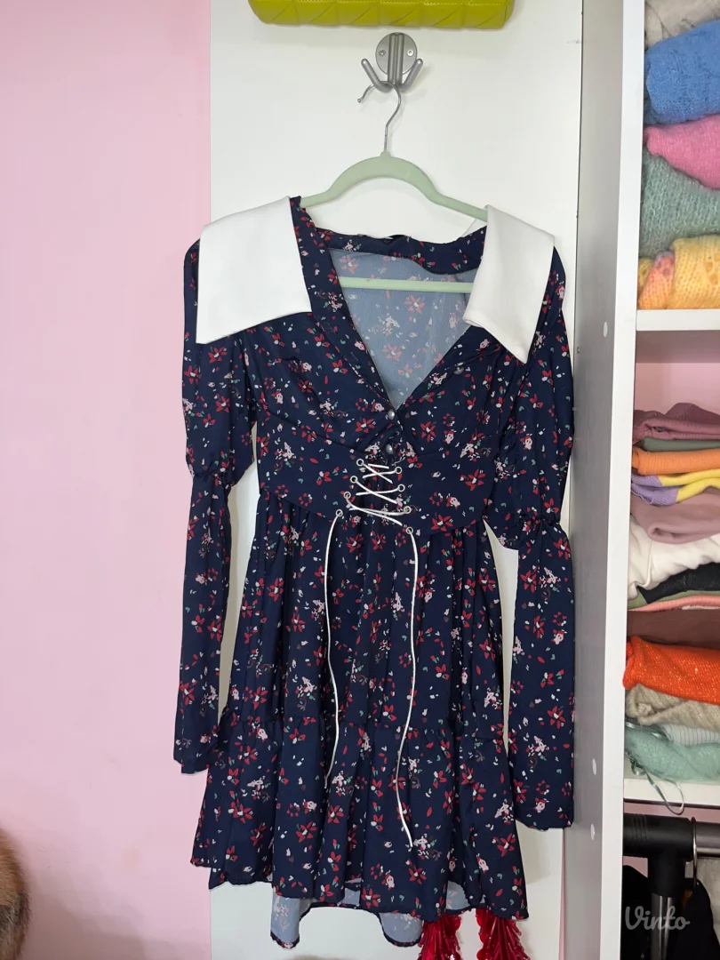 Prestiz cvetna haljina pertlanje na struku