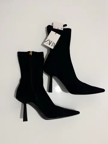 ZARA čizmice