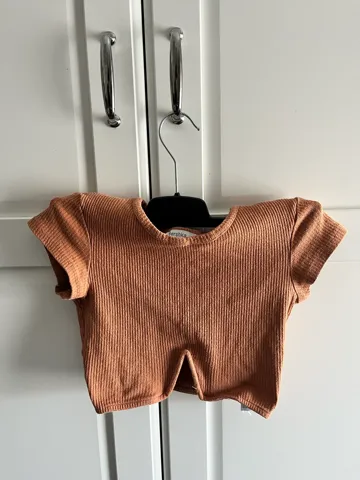 Bershka - narandzasti top