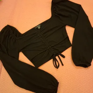 New yorker krop top majca