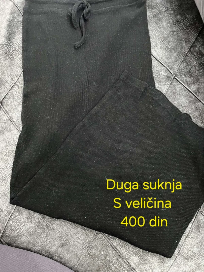 Duga crna suknja