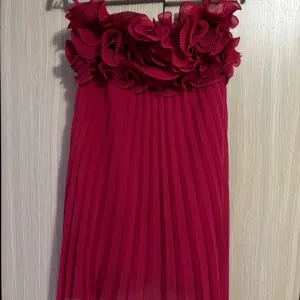 Zara - plisirana haljina