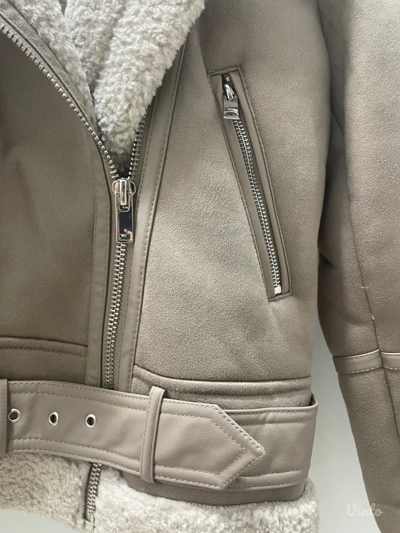 Stradivarius jakna - The Iconic Jacket