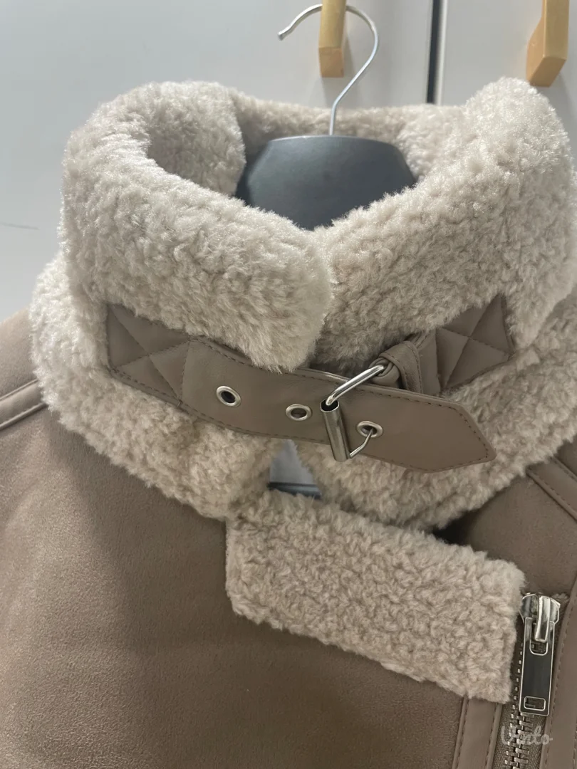 Stradivarius jakna - The Iconic Jacket