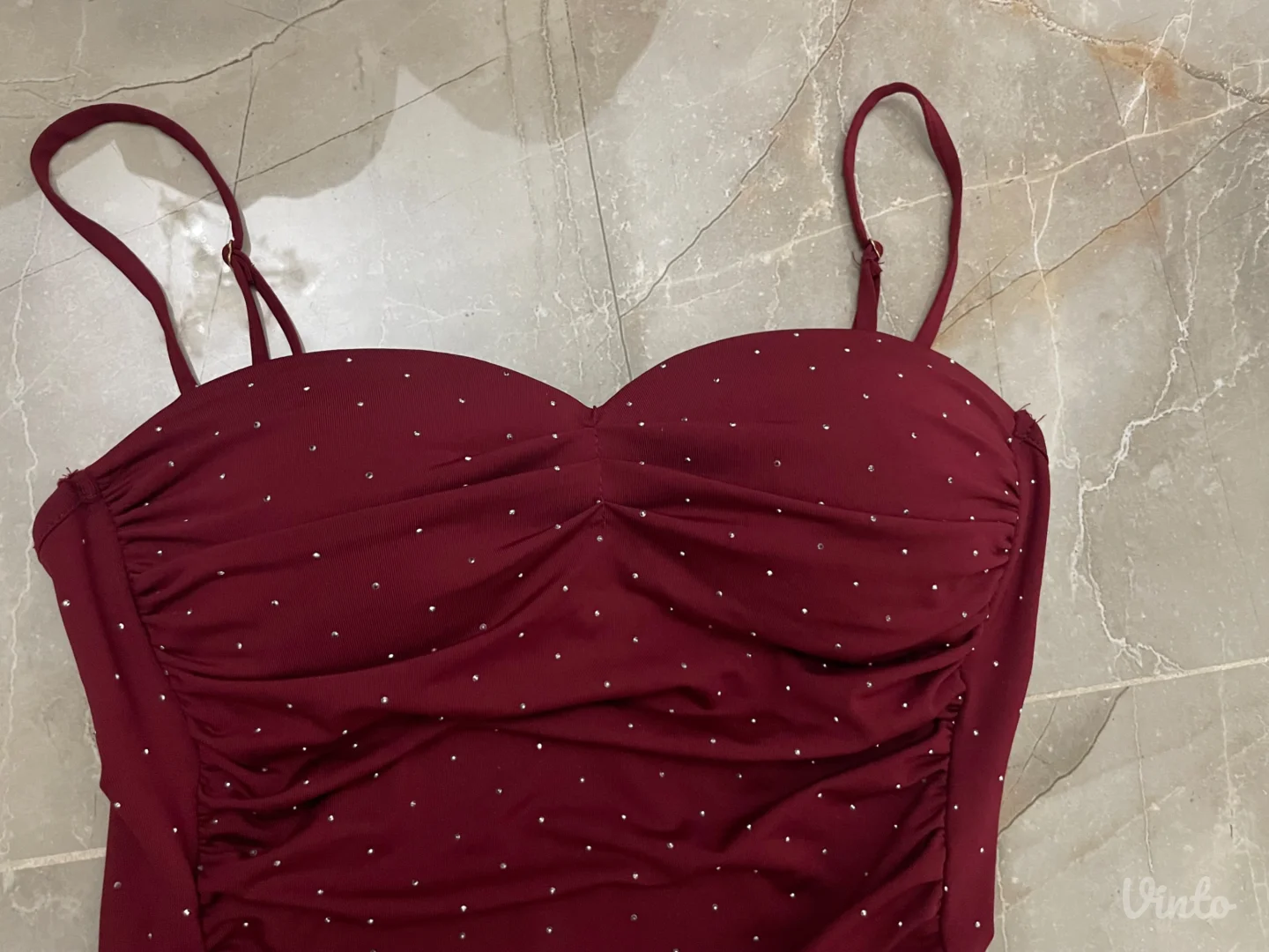 Elegantna bordo haljina sa cirkonima Uni veličina