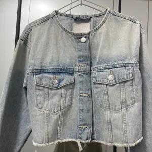 Crop Teksas Jaknica - NewYorker