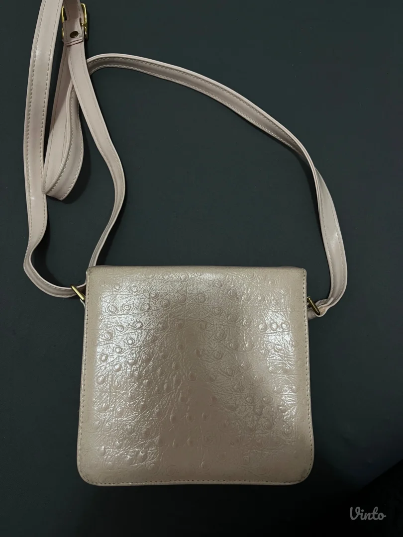 Elegantna ženska torbica