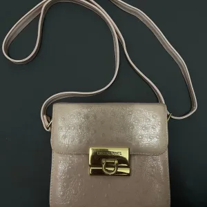 Elegantna ženska torbica