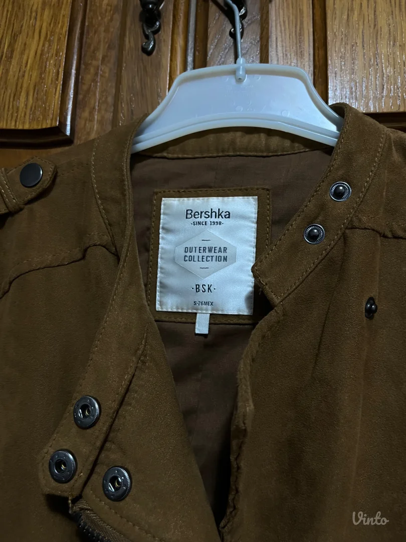 Jakna prevrnuta koža