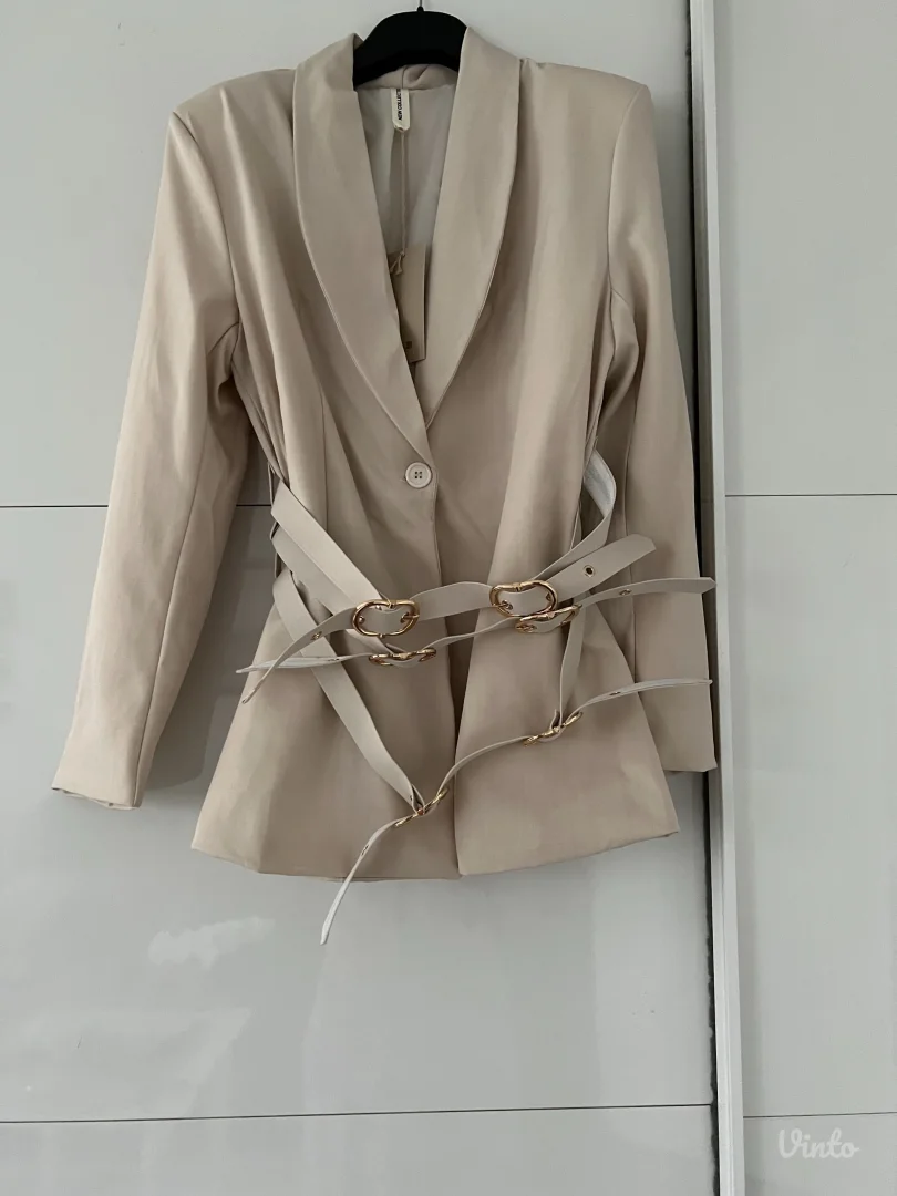 Sako novo univerzalan