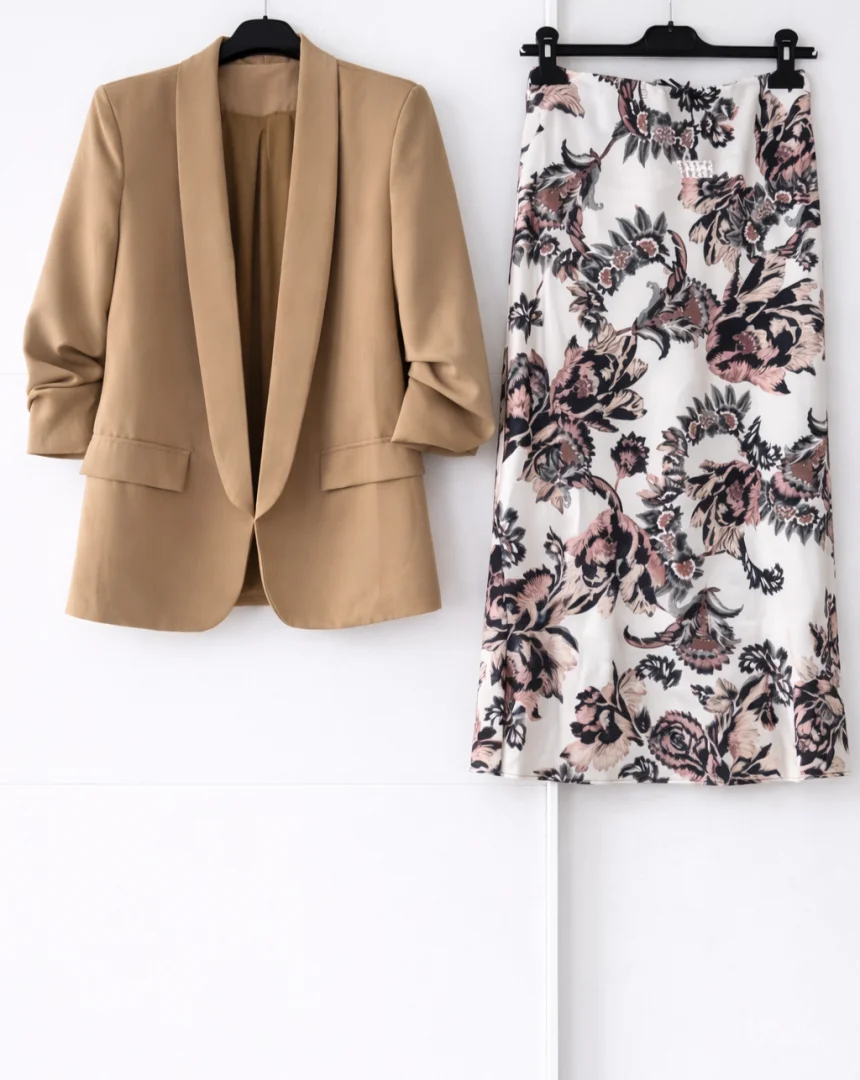 Sako novo s,m 2000 Suknja midi saten novo s,m 1300