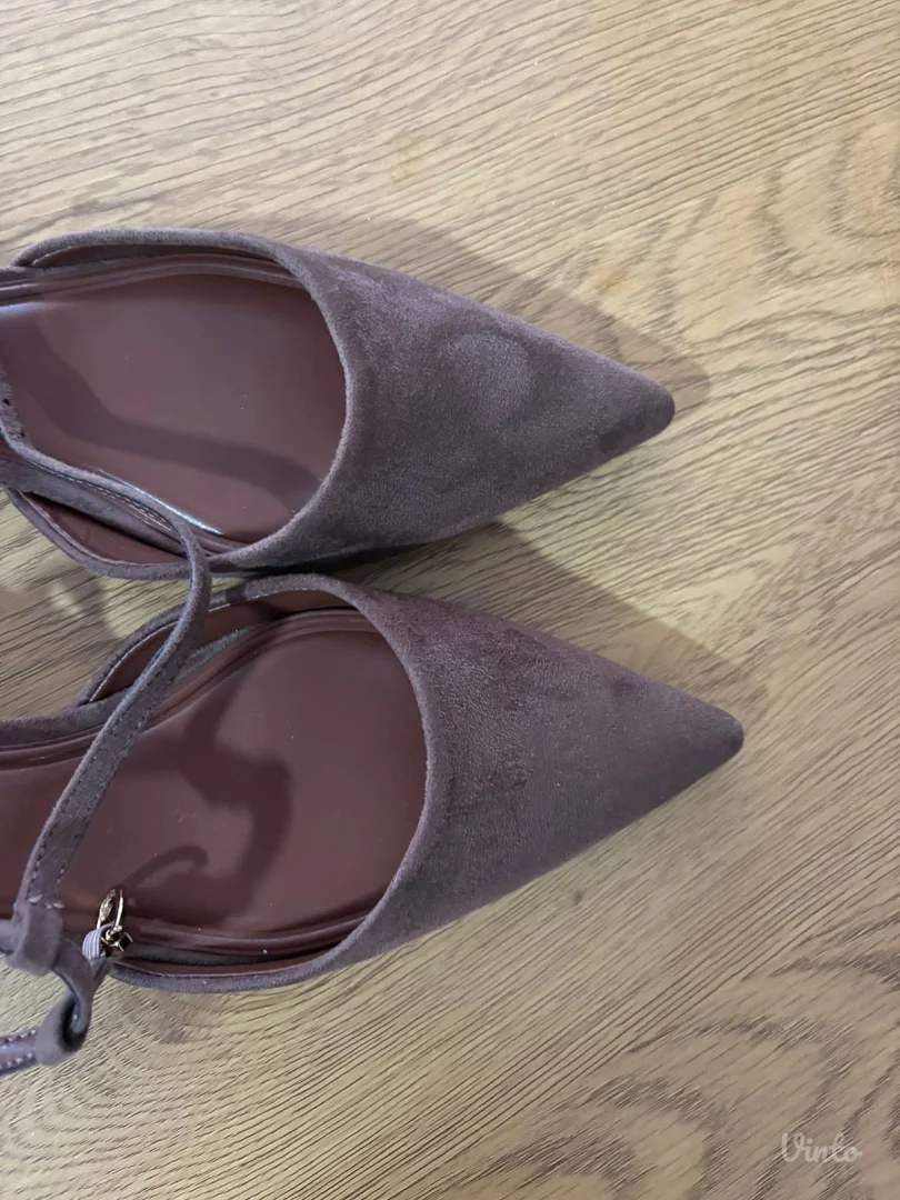 Skroz nove Reserved cipele