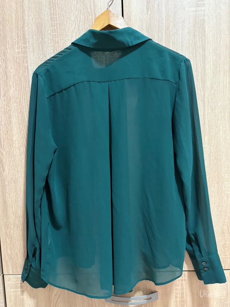 Zelena prolećna košulja