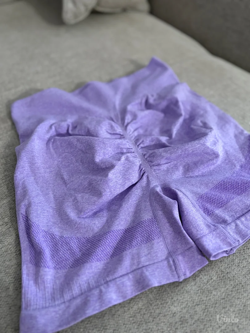 Roze komplet za trening