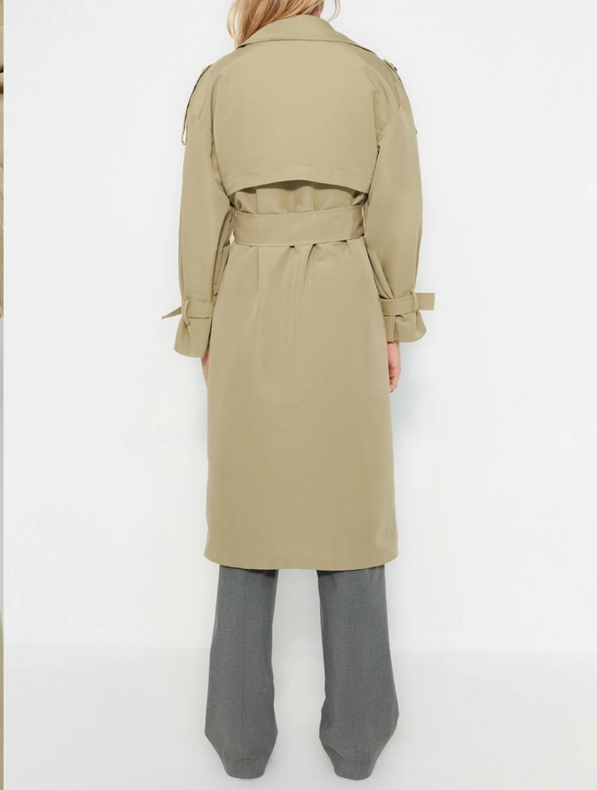 Trendyol ženski mantil sa etiketom