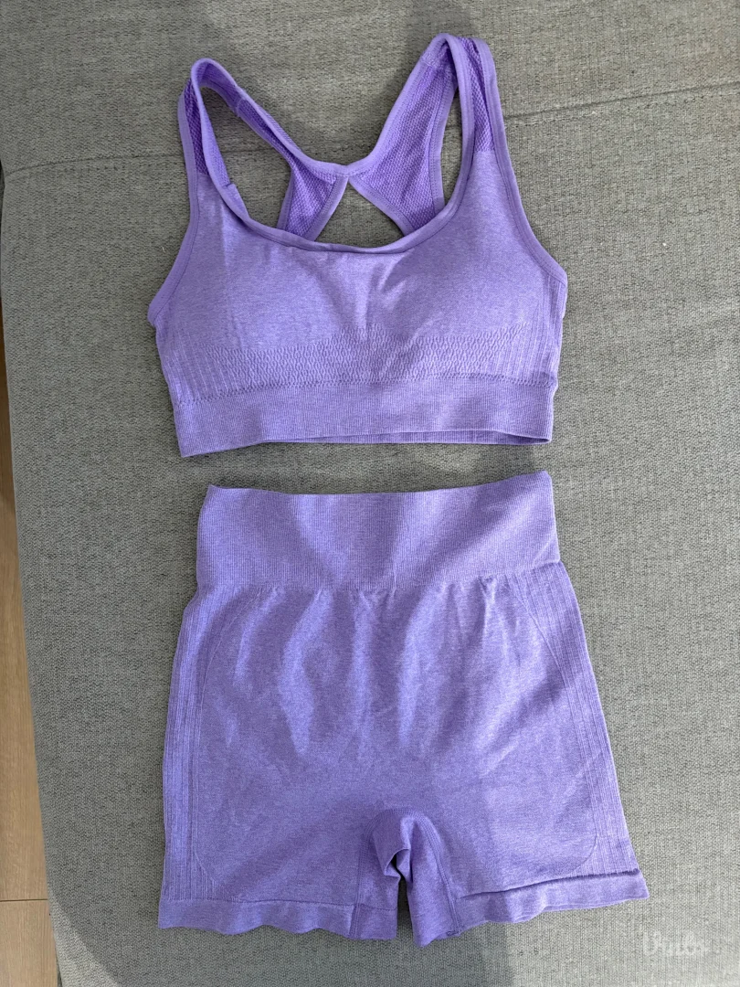 Roze komplet za trening