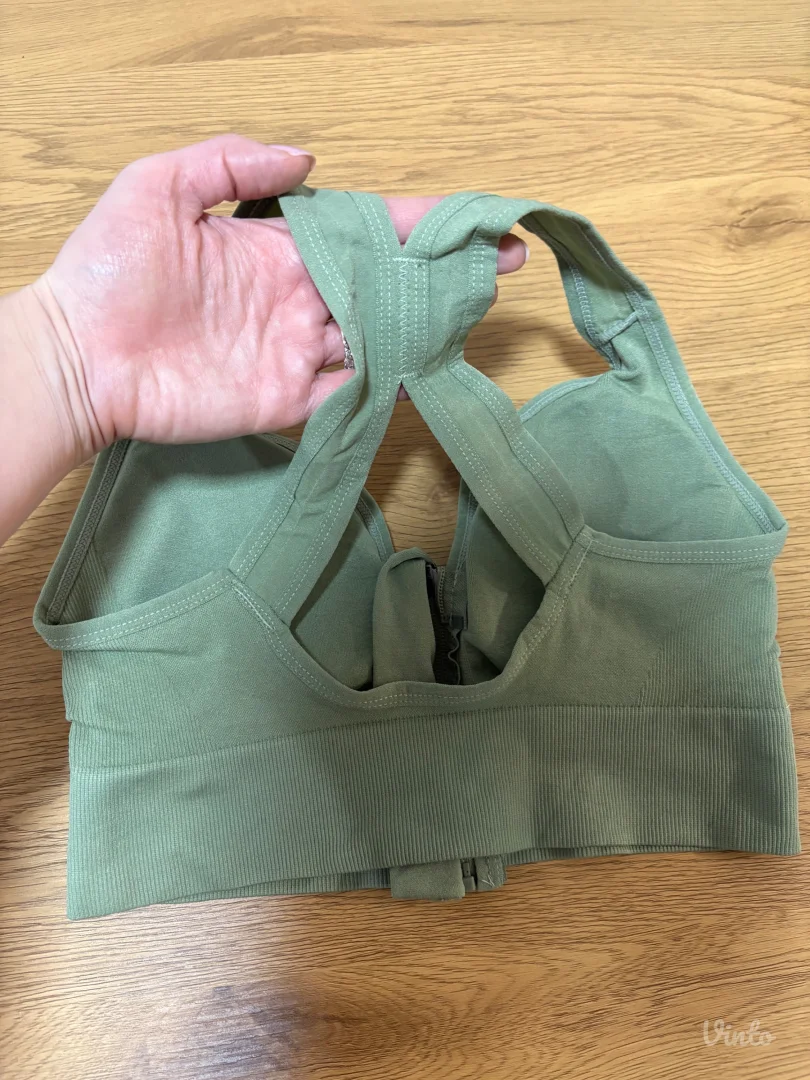 Sportski grudnjak sa cipzerom NOVO