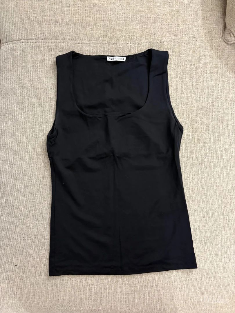 Zara crna majica