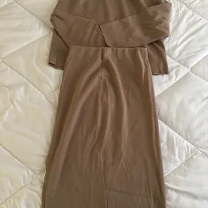 Zara braon komplet
