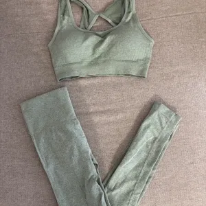 Zeleni komplet za trening