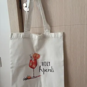 Novi ceger Holy Aperoli