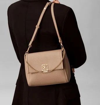 Calvin Klein torba sa etiketom