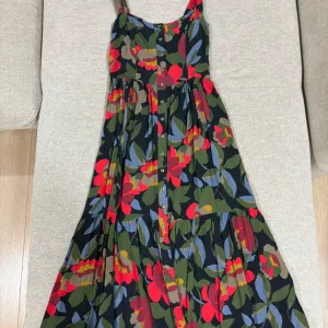 Sholaya dizajnerska haljina