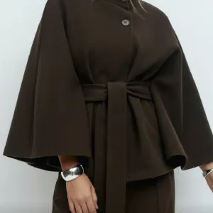 Braon jaknica sa etiketom