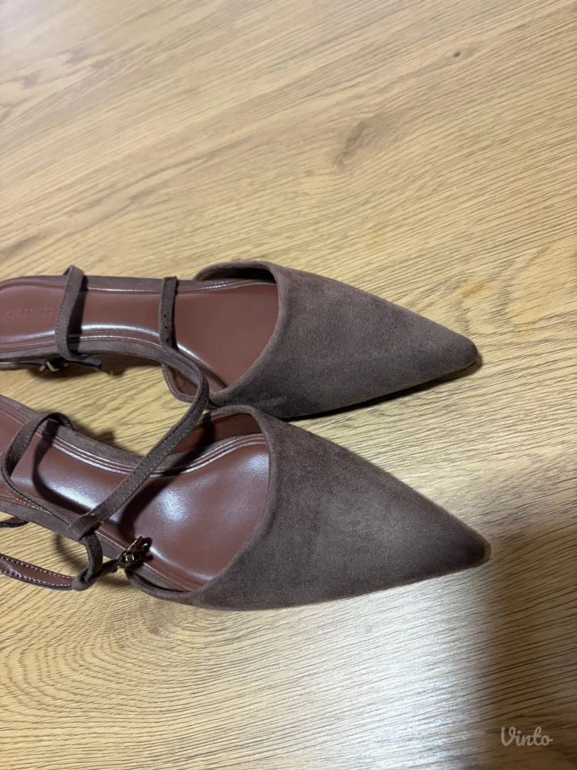 Skroz nove Reserved cipele