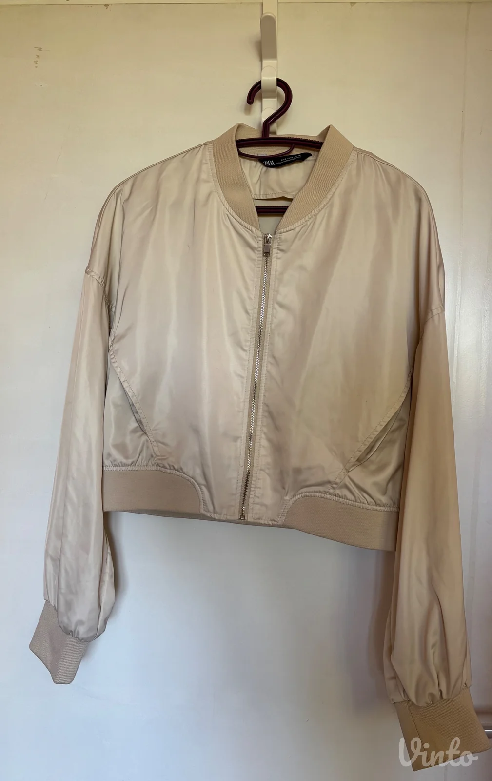 Svileni bomber jacket iz Zare