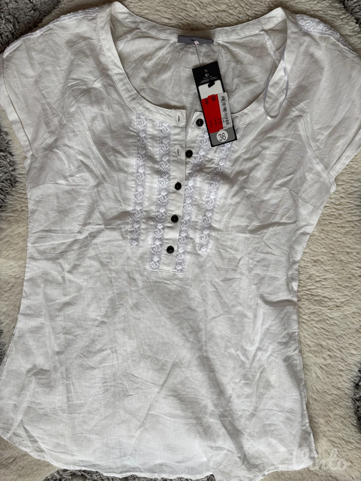 Bela bluza