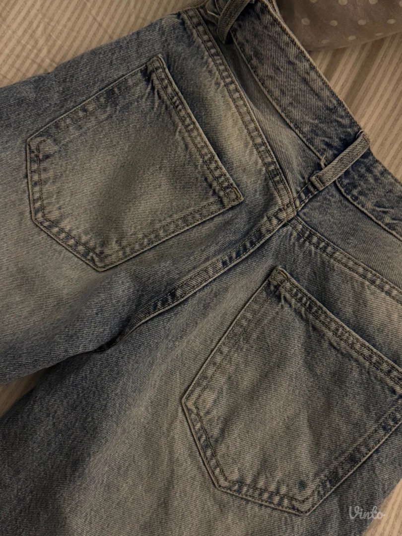 Bershka široke farmerice