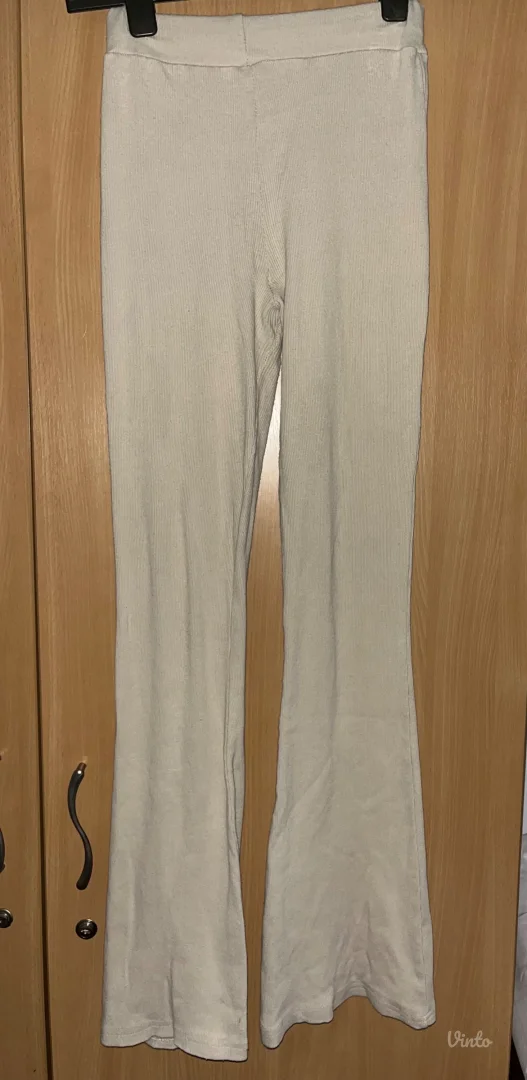 Bež trikotažne pantalonice