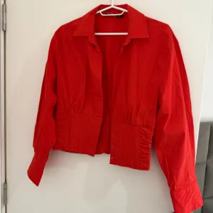 Zara kratka košuljica