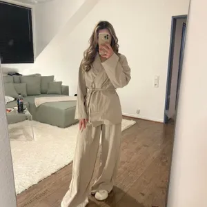 Set pantalone i kimono