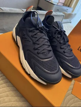 Louis Vuitton Tatic