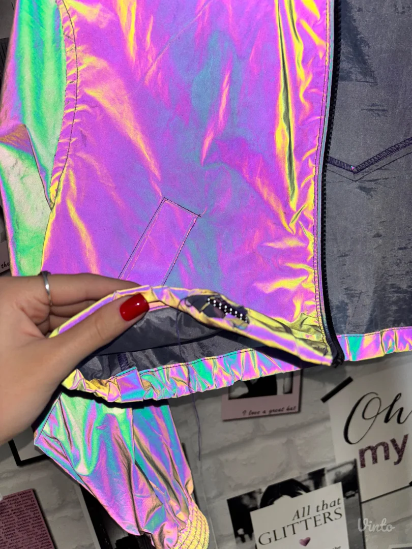 Zenska svetleca jakna