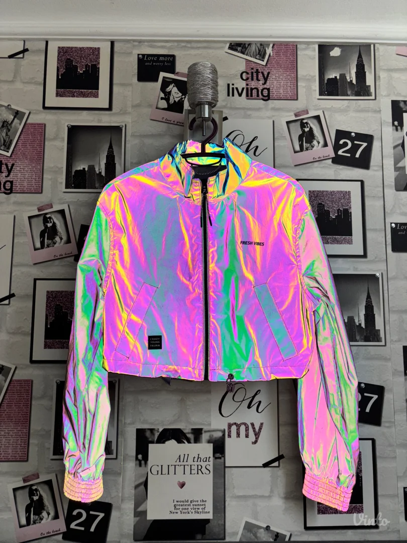 Zenska svetleca jakna