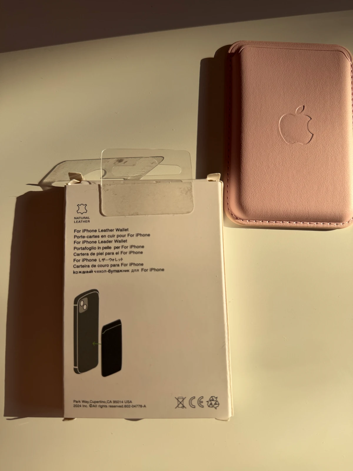 Apple Wallet MagSafe